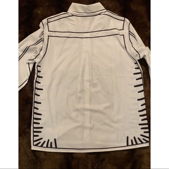 White and black button down shirt - Picture 4 of 5